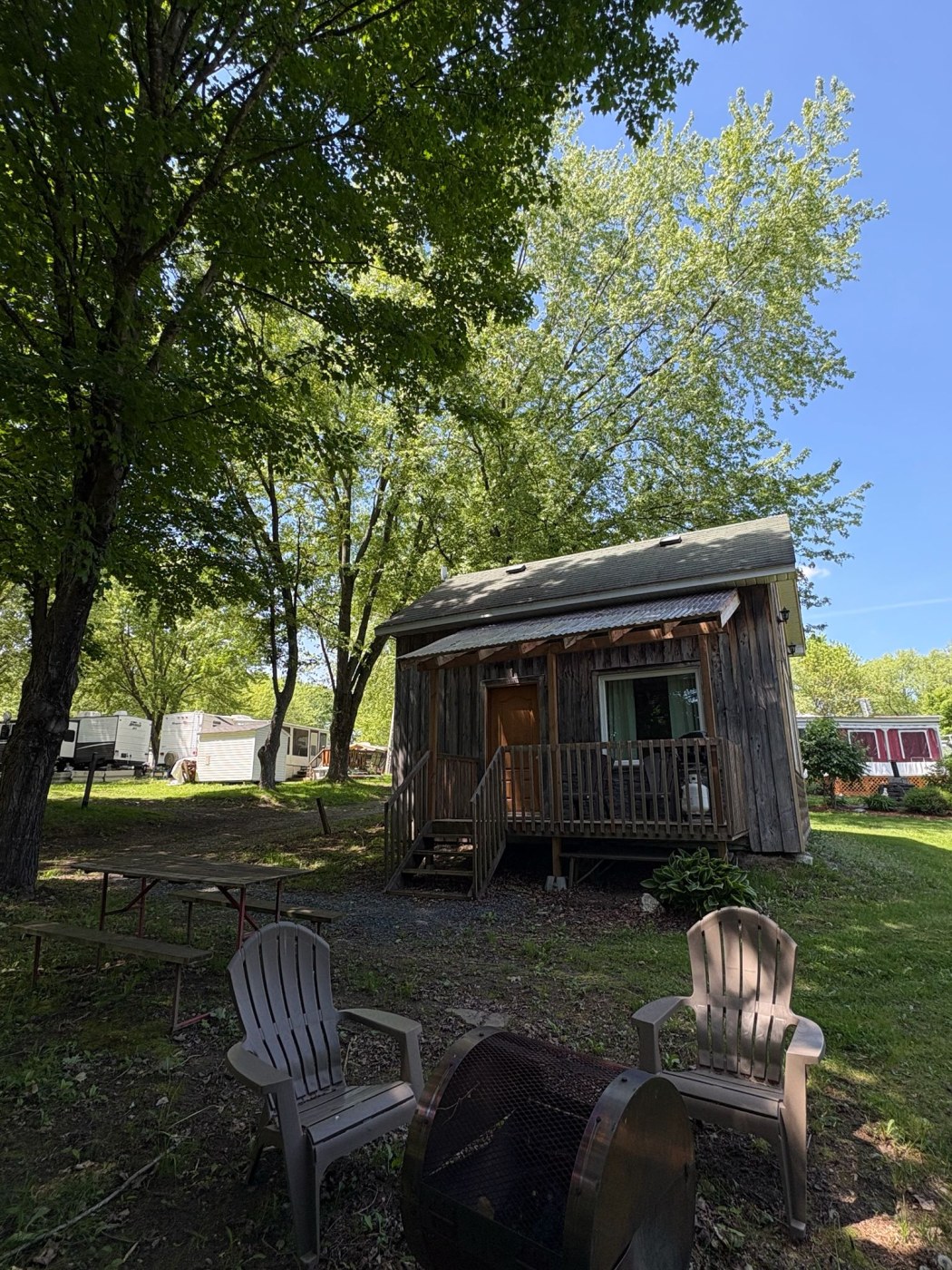Chalet pr&ecirc;t-&agrave;-camper 6 personnes &mdash; lot 94
